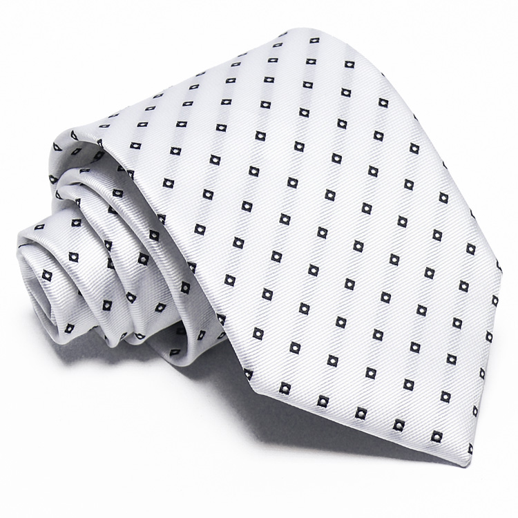 Fehér nyakkendő - fekete mintás